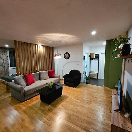 Citycenter Panorama Suite - Free Garage Parking Skopje
