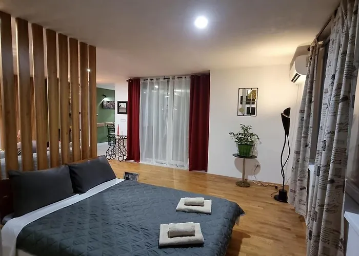 Апартаменти Center Panorama *